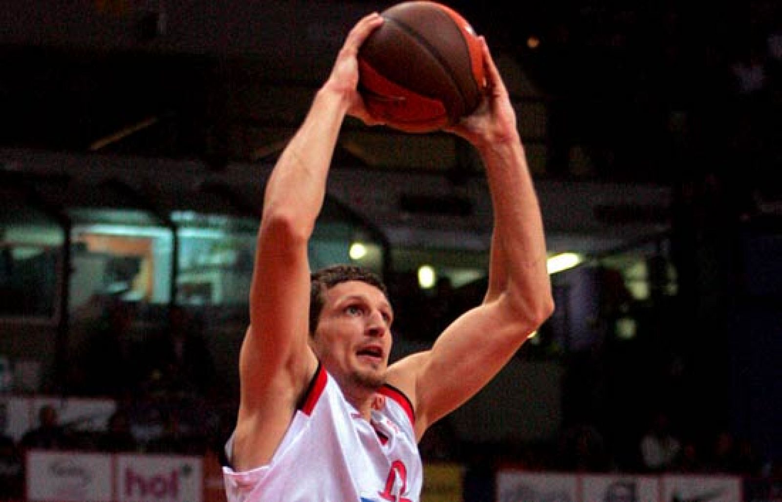 El TAU y el Unicaja buscan olvidar sus derrotas contra Olympiakos y Phanatinaikos respectivamente, en la tercera joranda de la Euroliga. Los vitorianos se enfrentan al Armani Milan y los malagueños al incómodo  Partizan.  