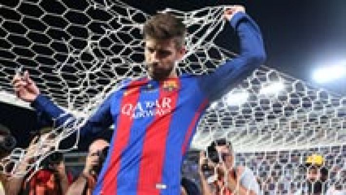 Telediario 1 - Piqué: "No se puede comparar lo conseguido por el Madrid con lo ganado por nosotros"