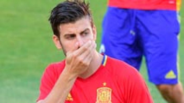 Telediario 1 - Los culés de Murcia apoyan a Piqué