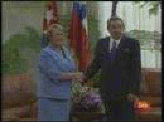  - Bachelet visita Cuba
