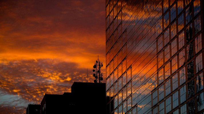 El tiempo - El tercio norte peninsular registrará mañana algún chubasco,  las temperaturas caerán en el oeste y subirán en el sureste
