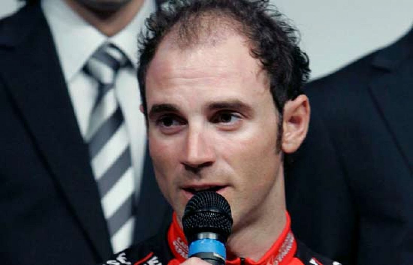 El CONI italiano vincula a Alejandro Valverde con la 'Operación Puerto' por una muestra de sangre del pasado Tour (12/02/2009).  