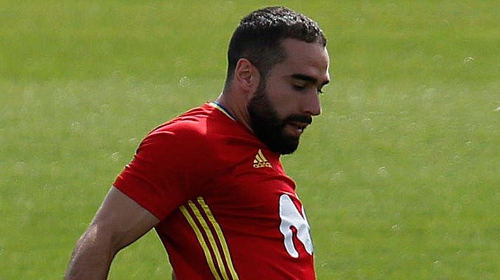 Telediario 1 - Carvajal: "Si pitan a un jugador, nos pitan a todos"