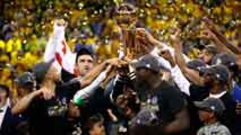 Liderados por el MVP Kevin Durant, los Warriors de Golden State han conquistado su segundo campeonato de la NBA en los últimos tres años, tras derrotar a los Cavaliers por 4-1.