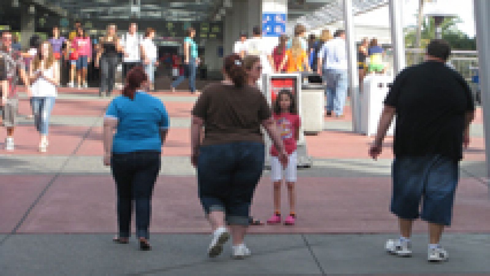 Telediario 1: Un estudio revela que unos 2.200 millones de personas padecen obesidad, y entre los primeros, los estadounidenses | RTVE Play