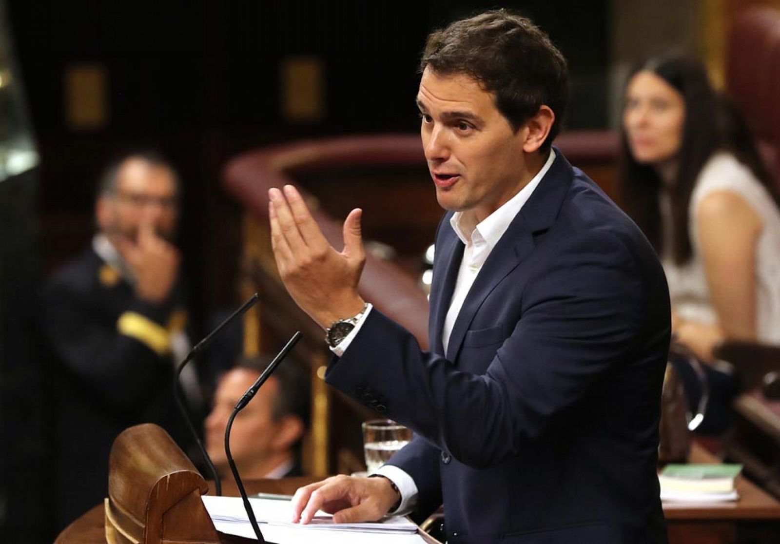 Rivera explica que el objetivo de Iglesias es destrozar al PSOE