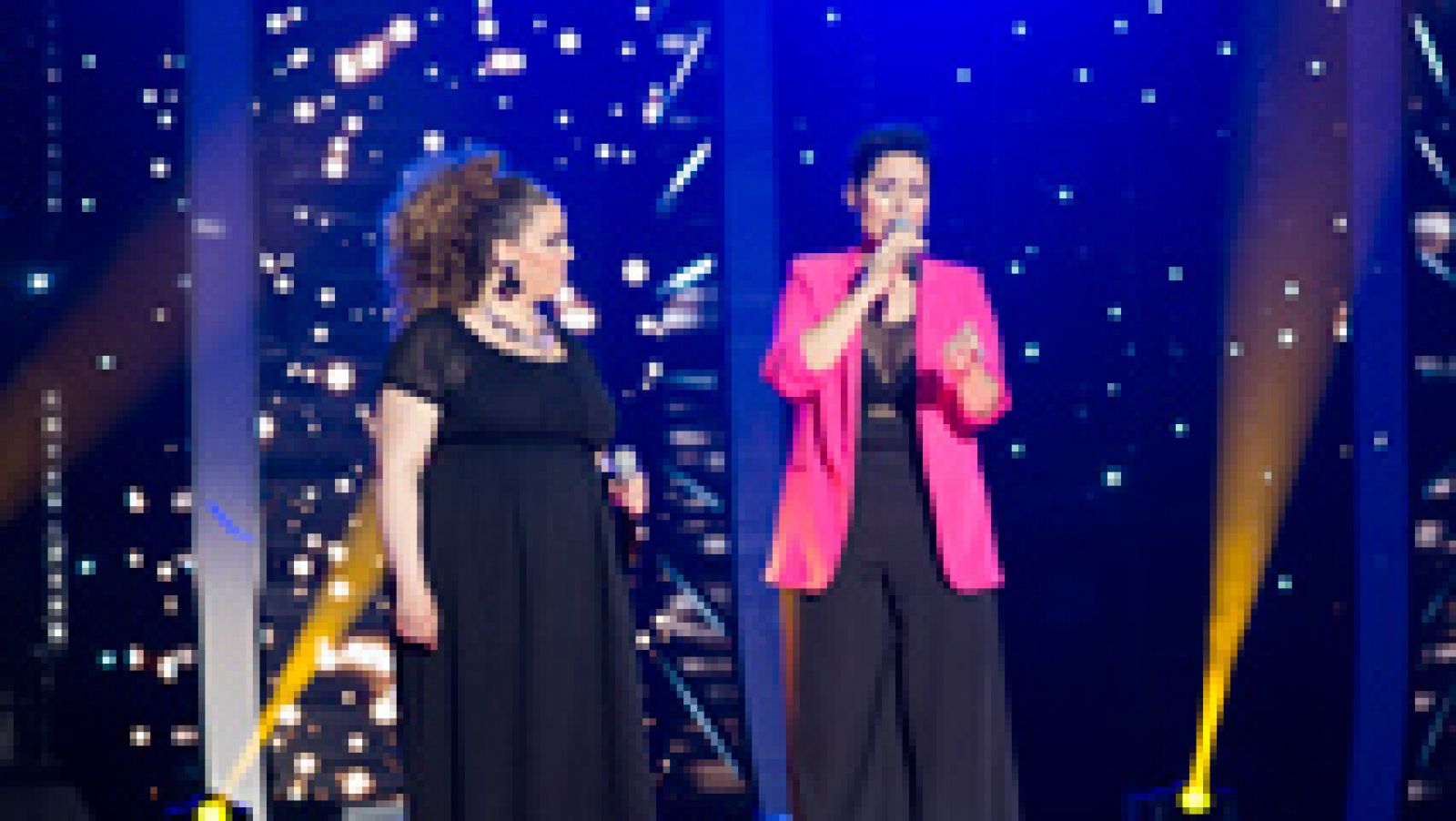Fantastic Dúo: Rosa López y Rocío Gonzalez cantan "El ciclo de la vida" | RTVE Play
