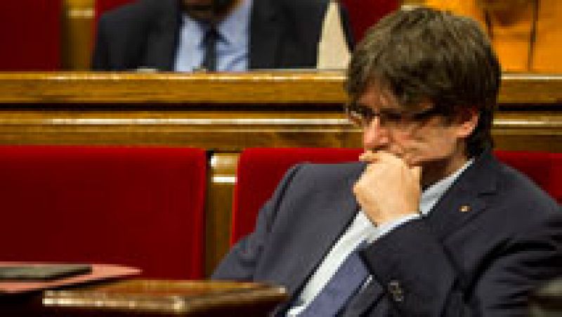 Puigdemont quiere abrir una bolsa de voluntarios para el referéndum
