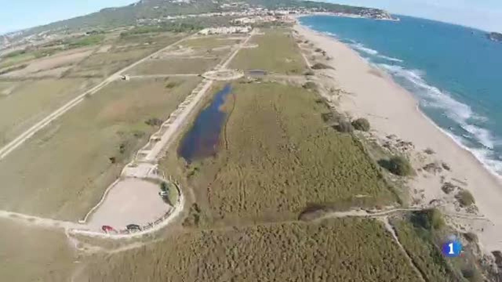 Enderroquen l'antiga urbanització de La Pletera a l'Estartit i recuperen els seus aiguamolls 