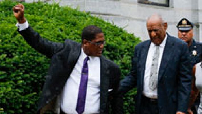 Bill Cosby queda en libertad tras anularse su juicio por abu