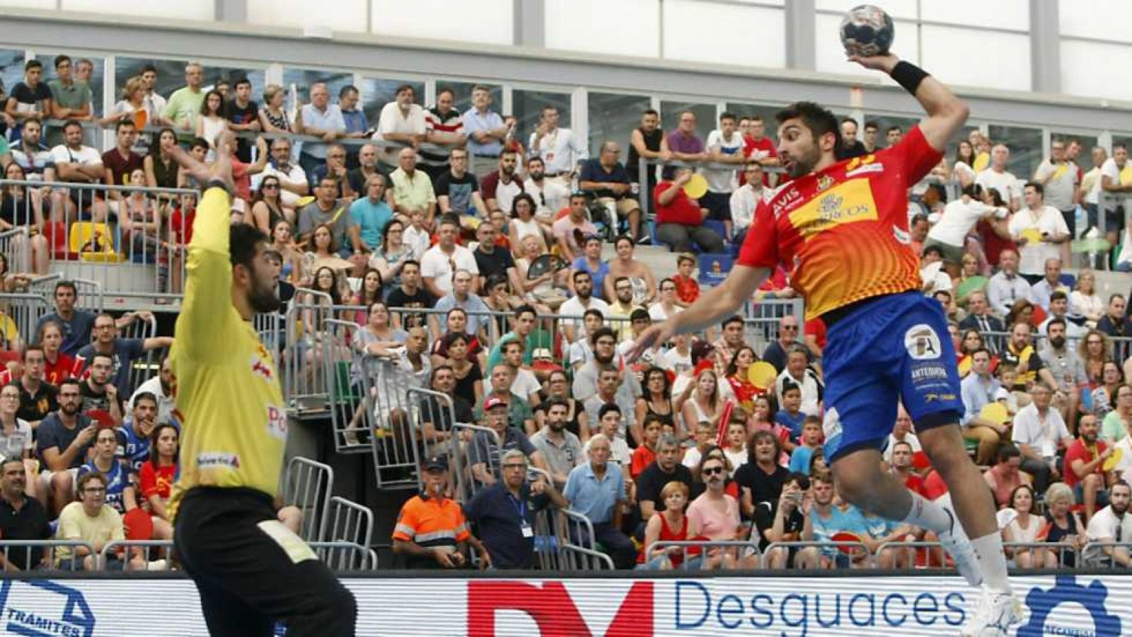 Balonmano - Partido de las Estrellas Masculino desde Almoradí (Alicante)