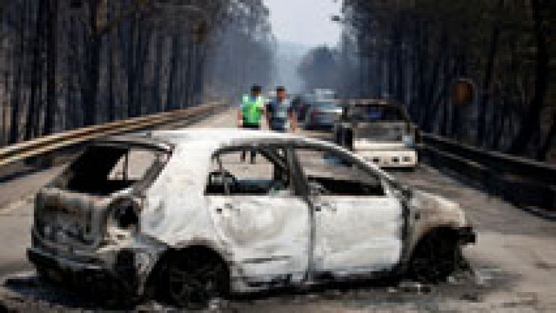 Treinta de los fallecidos en el incendio de Portugal murieron cuando intentaban huir de las llamas