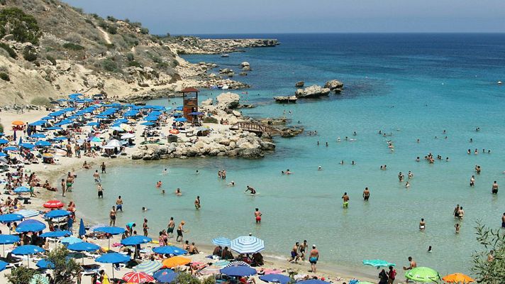 El tiempo - Un total de 26 provincias están en aviso por altas  temperaturas, tormentas o fenómenos costeros