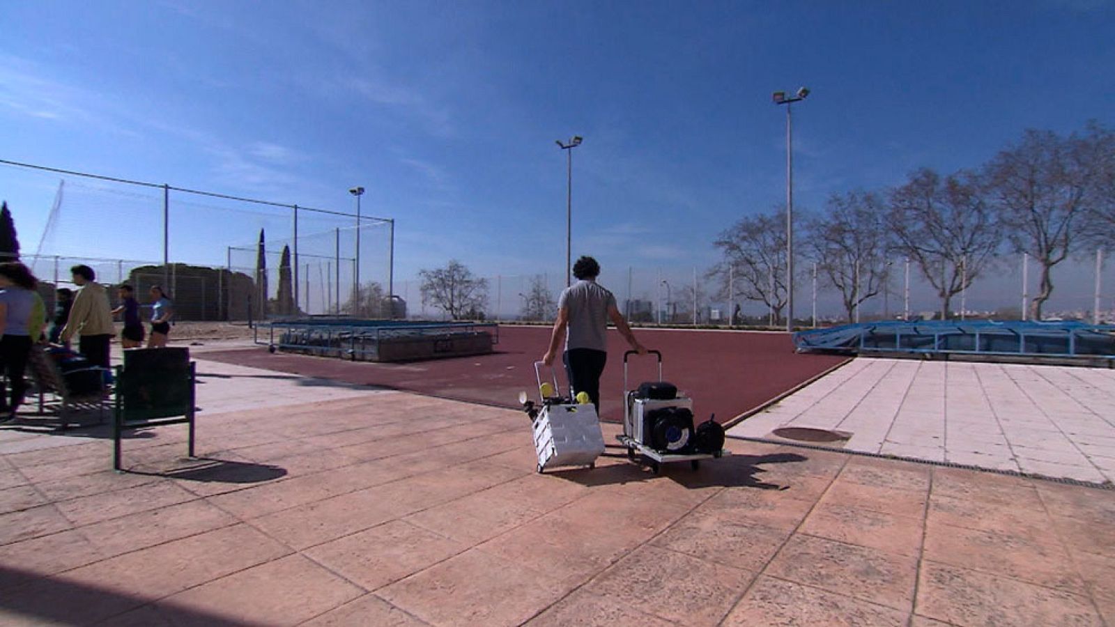 Cinc dies a...l'INEFC - Avanç