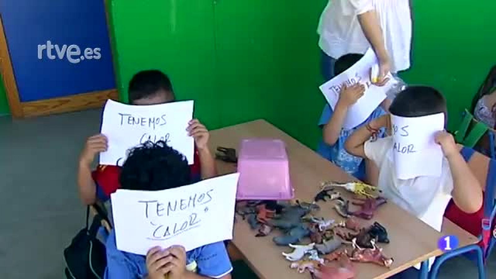 Sin programa: La Junta permite a los padres no llevar a los niños al colegio por la ola de calor | RTVE Play