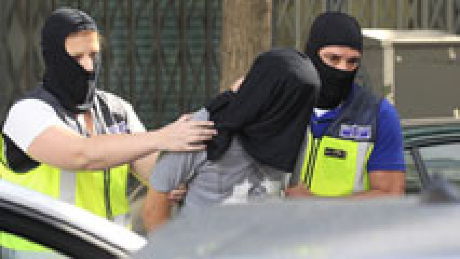 Telediario 1: Detenidos en Madrid tres presuntos yihadistas, uno de ellos "extremadamente peligroso" | RTVE Play