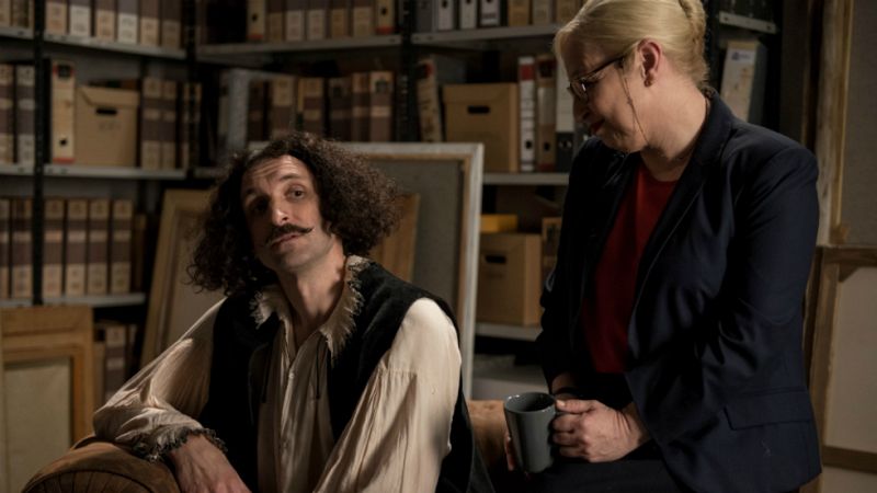 El Ministerio del Tiempo - El consejo de Angustias a Vel�zquez: "el amor duele pero duele m�s olvidarlo"