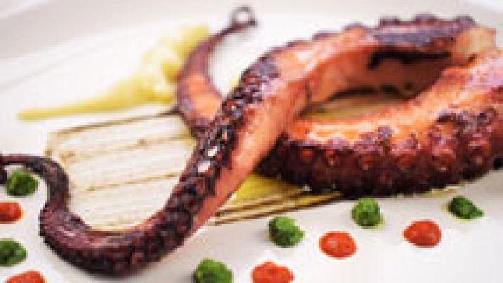 MasterChef - #BloggerMC5 - Pulpo en su tinta con dos mojos