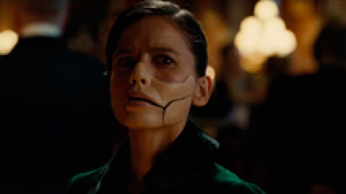 Telediario 1 - Elena Anaya: "La Doctora Poison es un personaje sádico que disfruta del dolor ajeno"