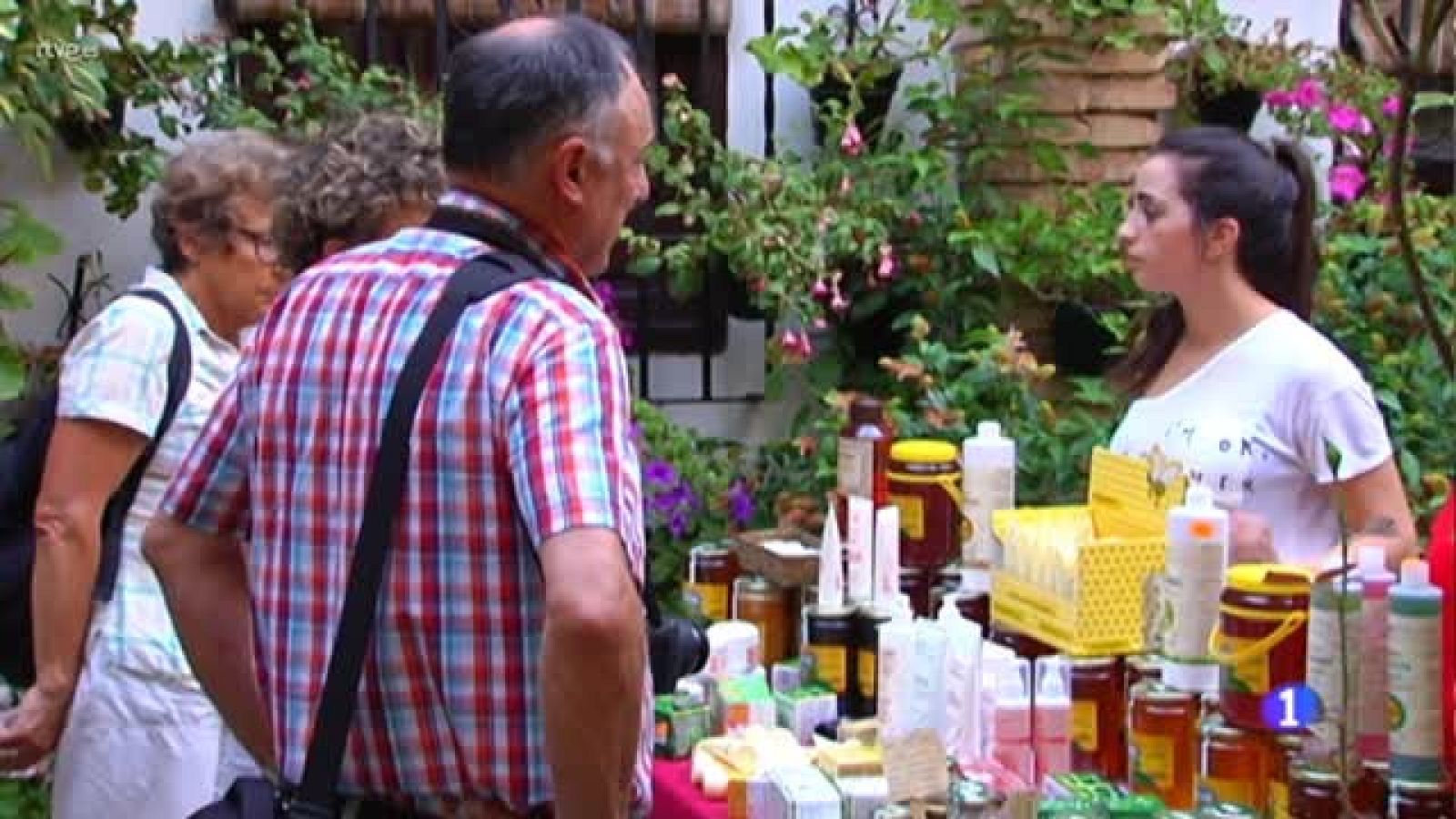 "Gastropatios": Los mejores platos cordobeses entre el blanco de la cal y el color de los geranios. | Ver