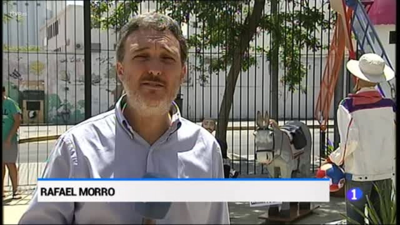 El litoral andaluz se prepara para celebrar la noche de San Juan | Ver