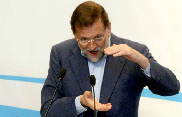  - Rajoy critica despilfarro Xunta