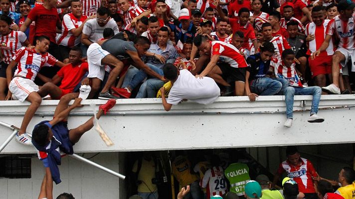 Telediario 1 - Accidentada presentación de Teo Gutiérrez en Barranquilla