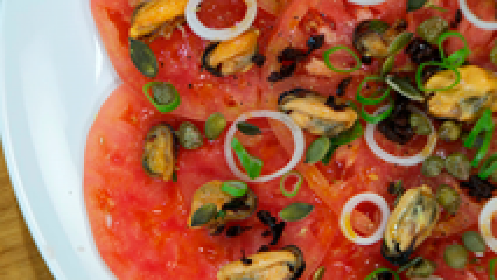 Torres en la cocina - Ensalada de tomate y mejillones