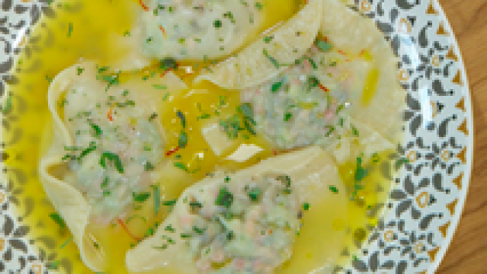 Raviolis de mejillones con azafrán