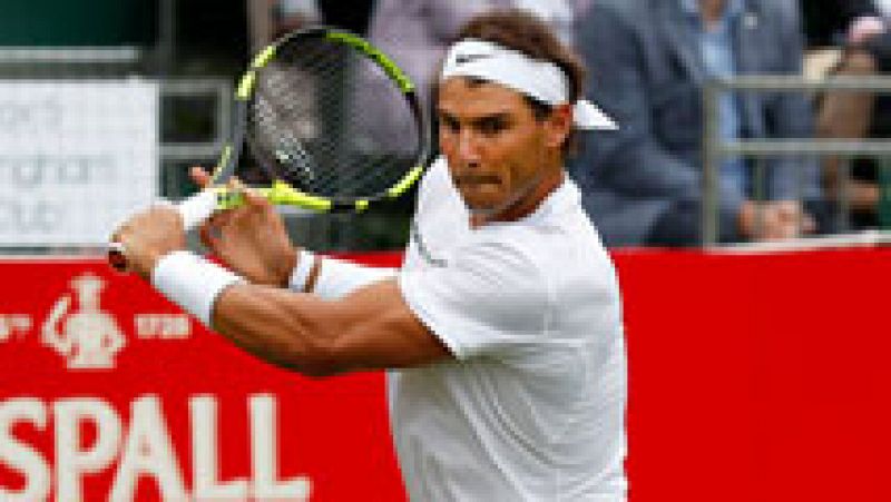 Rafa Nadal, numero dos del mundo será cuarto cabeza de serie en Wimblendon tras Murray, Djokovic y Federer. El tenista suizo ha conquistado este fin de semana el torneo de Halle y con siete títulos es el gran favorito para llevarse el tercer gran sla