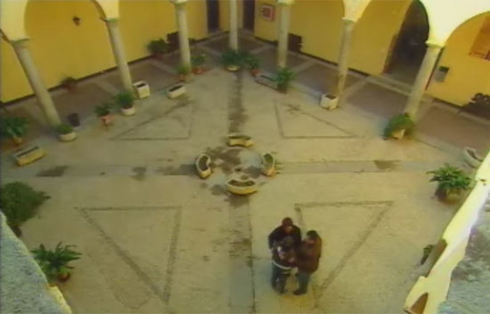 Informe semanal - Menores sin derechos | Ver