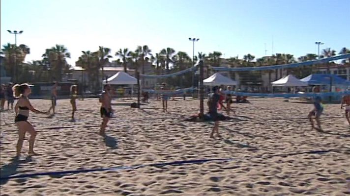  - El voley playa se pone de moda en Valencia