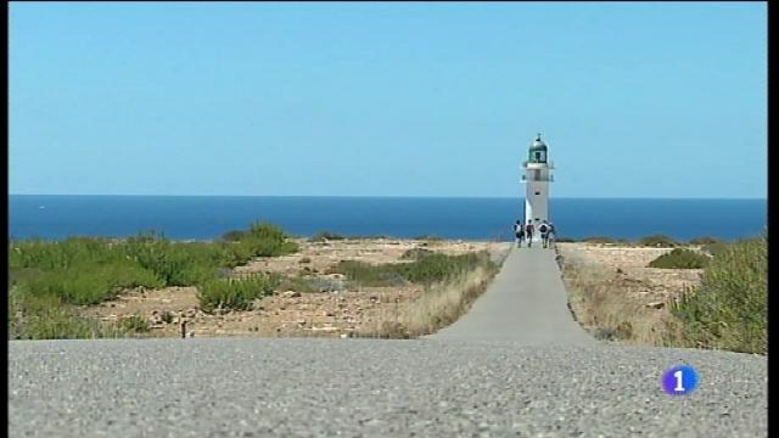 Prohibits els cotxes al Far de Barbaria