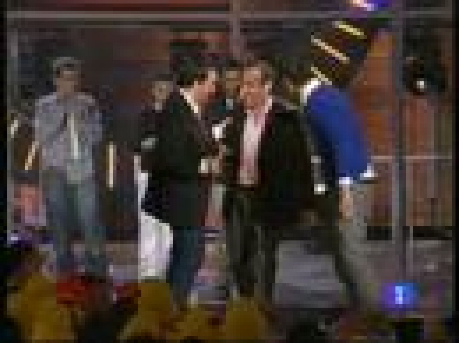 Eurovisión 2009 - Resbalón del candidato para ser parte del jurado - Eurovisión | Ver