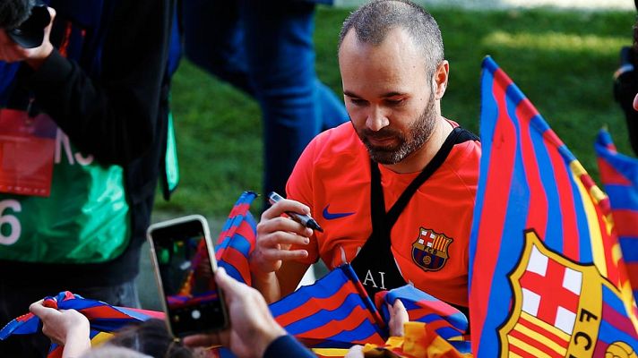 Telediario 1 - El Barça quiere que Iniesta termine su carrera en el club