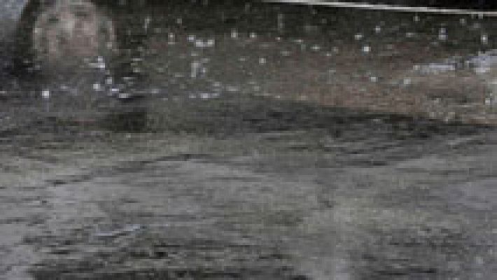 El tiempo - Sólo los litorales sur y este se libran de las nubes y las lluvias.