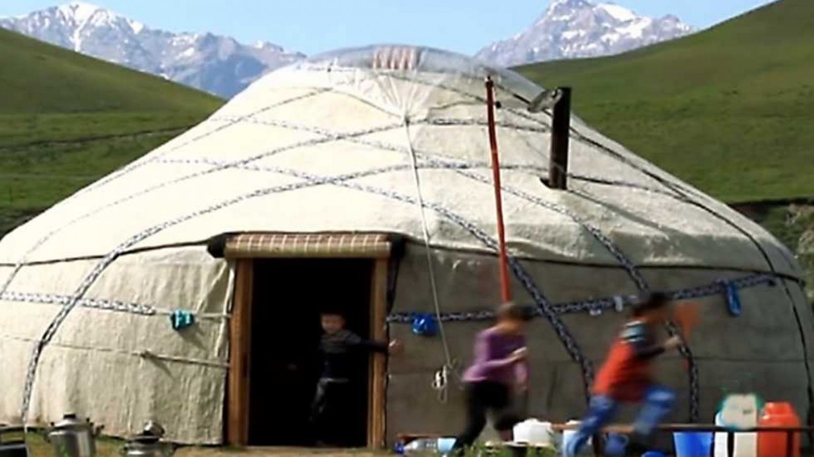 Unidos por el Patrimonio - La Yurta (Kirguistán Kazajistán)