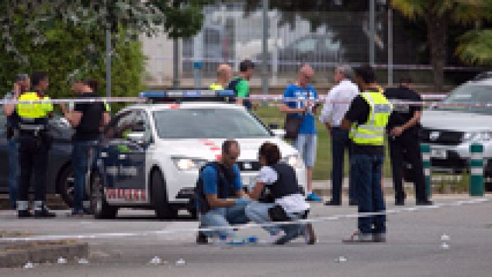 Detenido un hombre por disparar a dos policías locales en Gavá, Barcelona