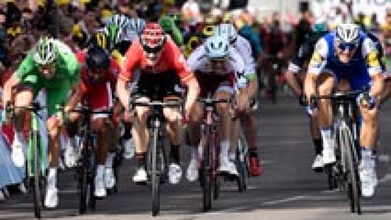 Kittel suma su segunda victoria al 'sprint' en el Tour 2017 | Ver
