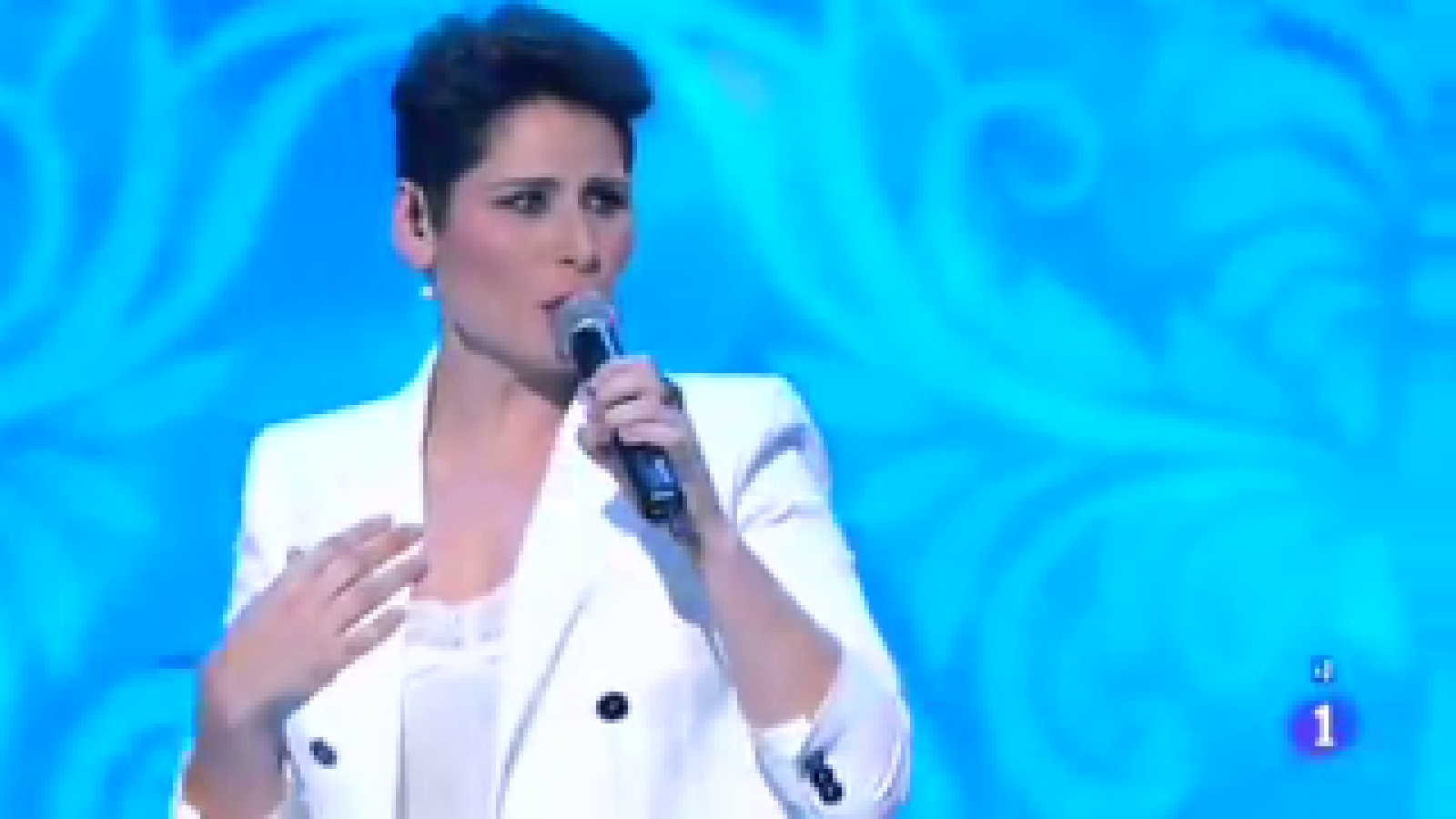 No es un sábado cualquiera - Rosa López interpreta 'Por fin pienso en mi'