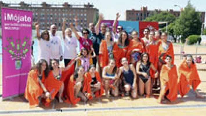 Telediario 1 - España se moja por la esclerosis múltiple