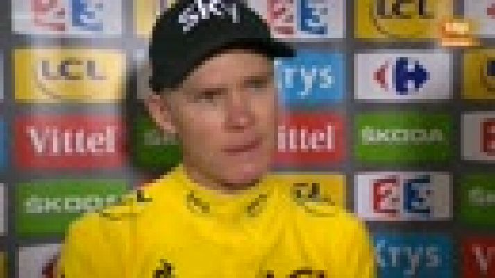 Froome: "Richie Porte mandó parar al grupo tras mi pinchazo"