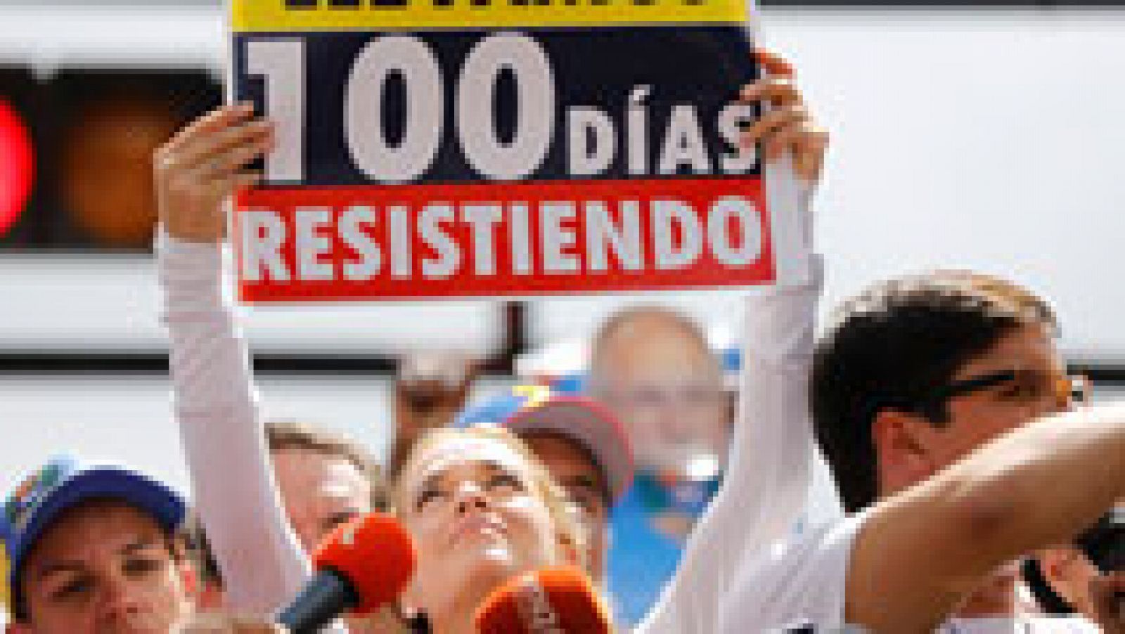 Telediario 1: Nueva manifestación de la oposición cuando se cumplen cien días de protestas contra Maduro | RTVE Play