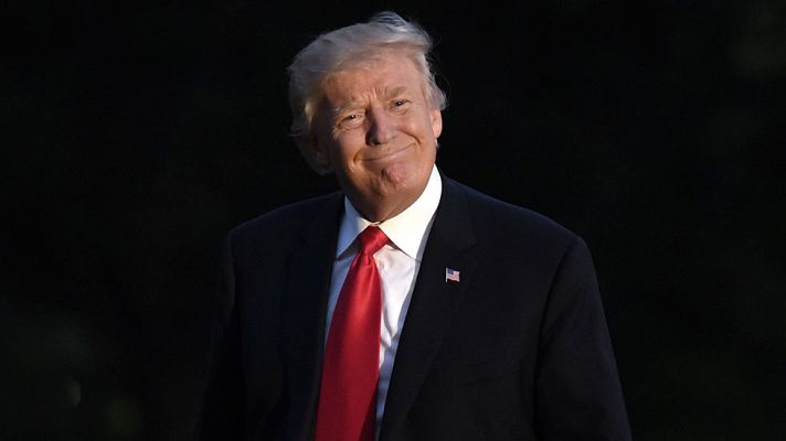 Telediario 1 - Trump asegura que presionó a Putin sobre la injerencia en las elecciones