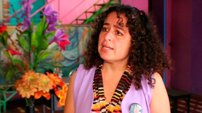 Condenan en El Salvador a treinta años de cárcel a una joven que abortó tras sufrir una violación