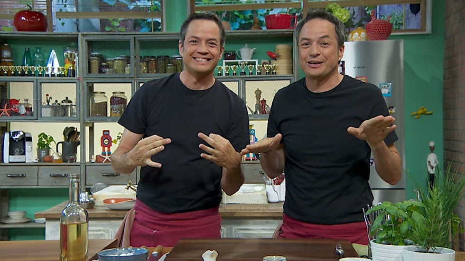 Torres en la cocina - Verduras con pavo y terrina de pollo con foie - ver ahora