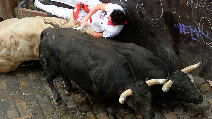 San Fermín - Quinto encierro de los Sanfermines 2017 con los Jandilla