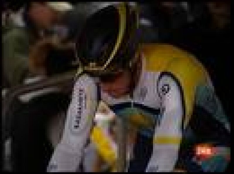  Al cilcista de Astana Lance Armstrong le han robado su bicicleta en pleno Tour de California. 