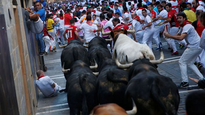 San Fermín - Sexto encierro de Sanfermines 2017 con toros de Victoriano del Río