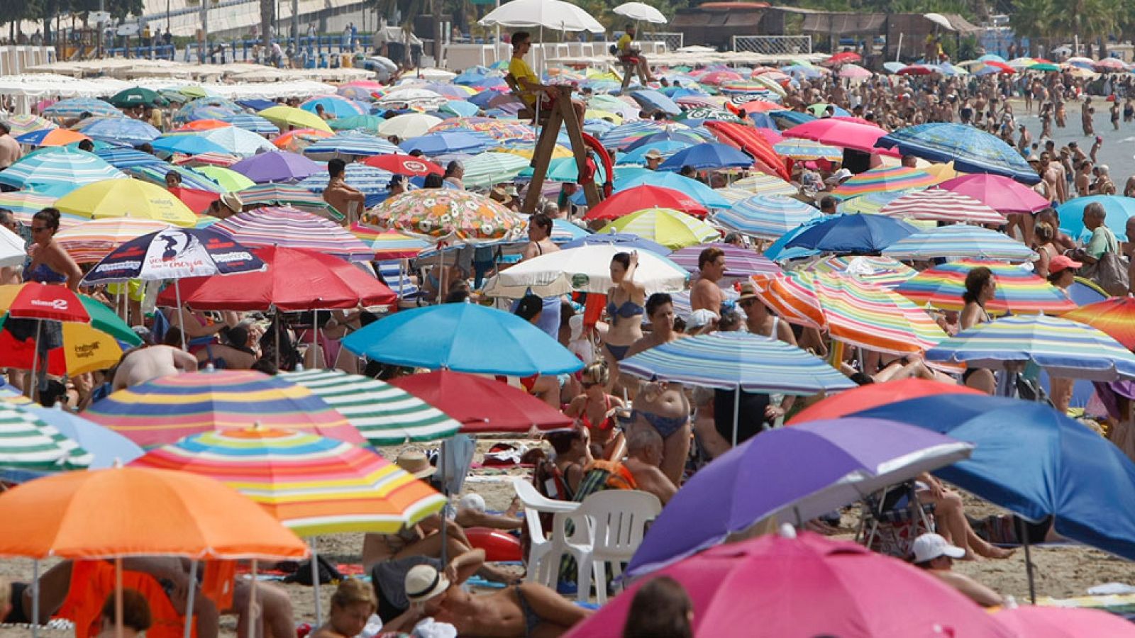 La ola de calor comienza en la mitad sur, con máximas  de 44ºC en Andalucía y Extremadura